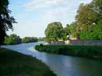 Chemin du Canal du Rhône au Rhin