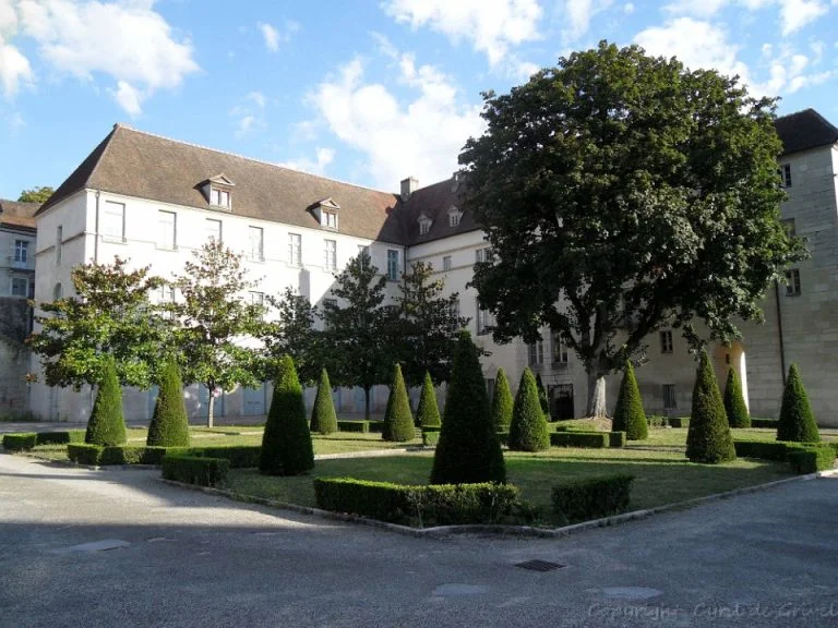 Jardin de l'L’ancien hôtel-Dieu