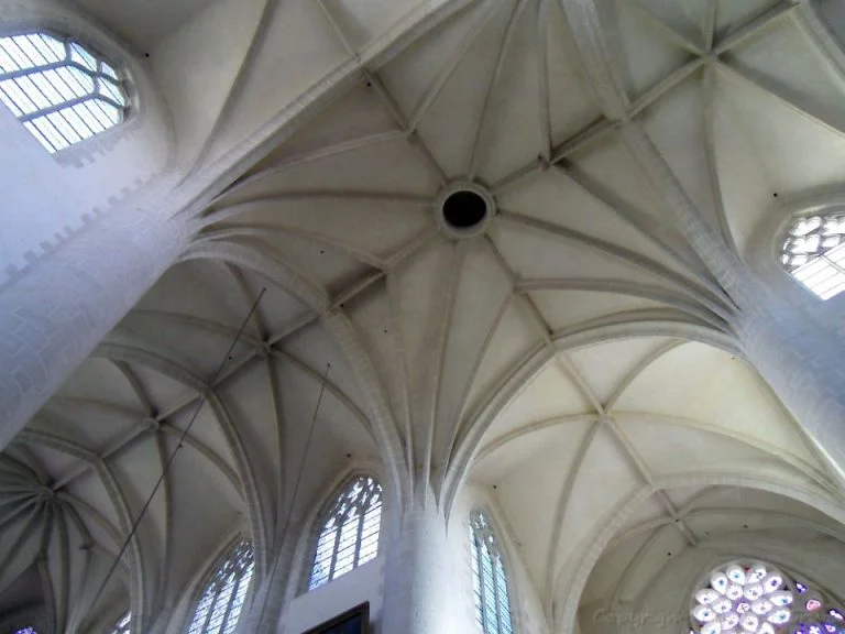 Plafond de la Collégiale Notre-Dame